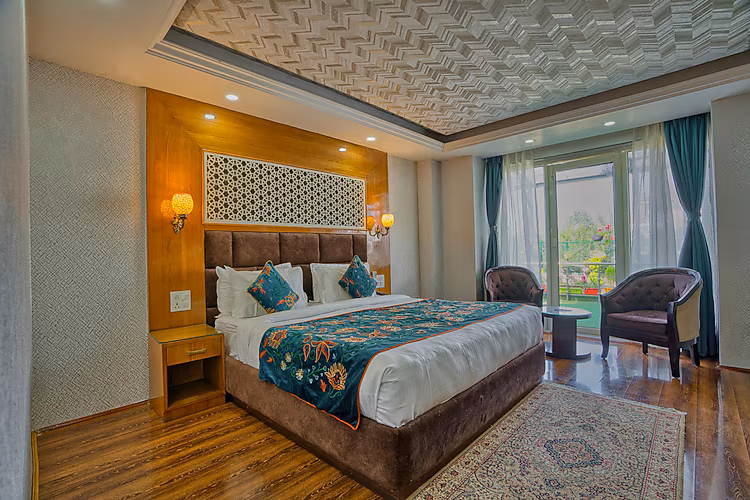 montreall Balcony 3